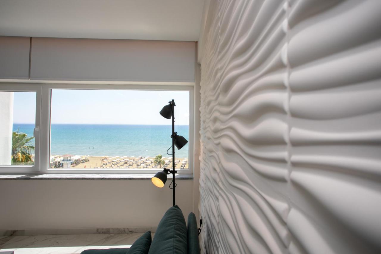 Les Palmiers Sunorama Beach Apartments Larnaka Exterior foto