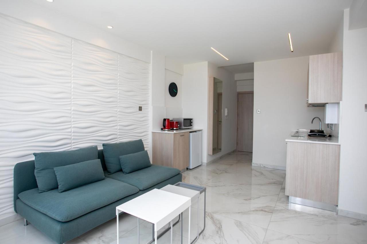 Les Palmiers Sunorama Beach Apartments Larnaka Exterior foto