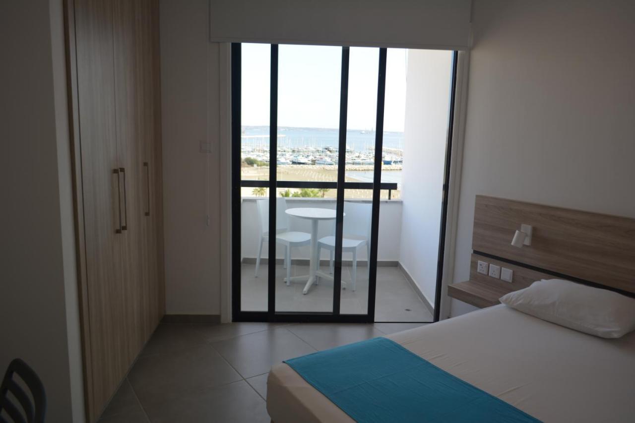 Les Palmiers Sunorama Beach Apartments Larnaka Exterior foto