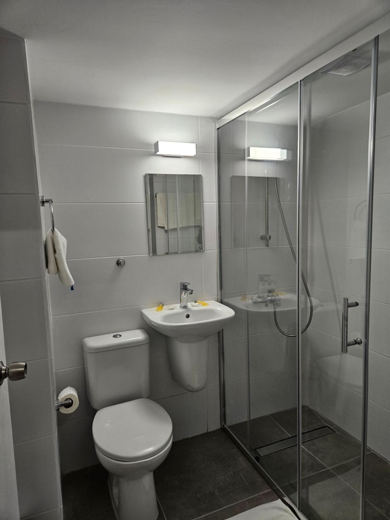 Les Palmiers Sunorama Beach Apartments Larnaka Exterior foto